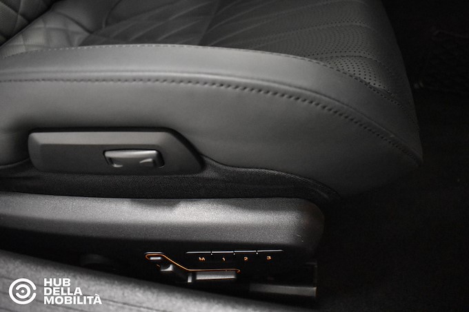 MERCEDES-BENZ GT AMG Night Edition